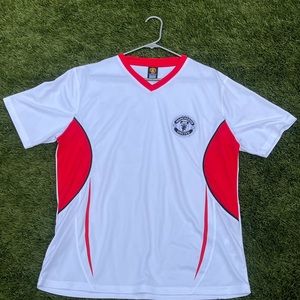 Manchester United men’s shirt in excellent condition size medium M